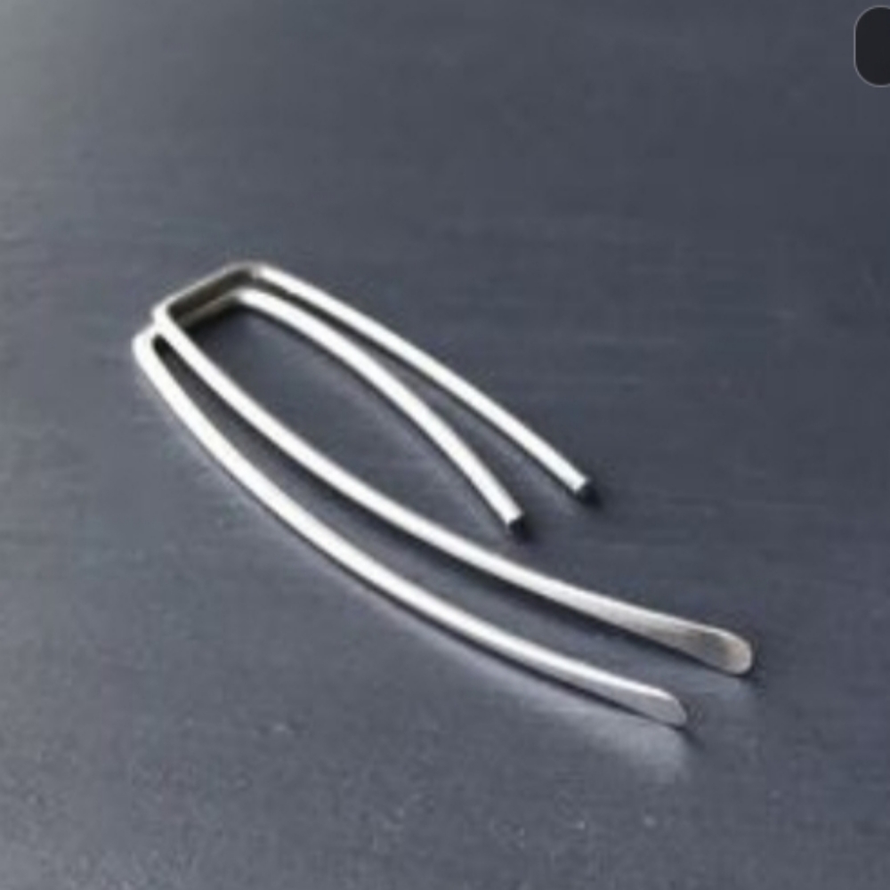 925 sterling silver minimalistic earrings